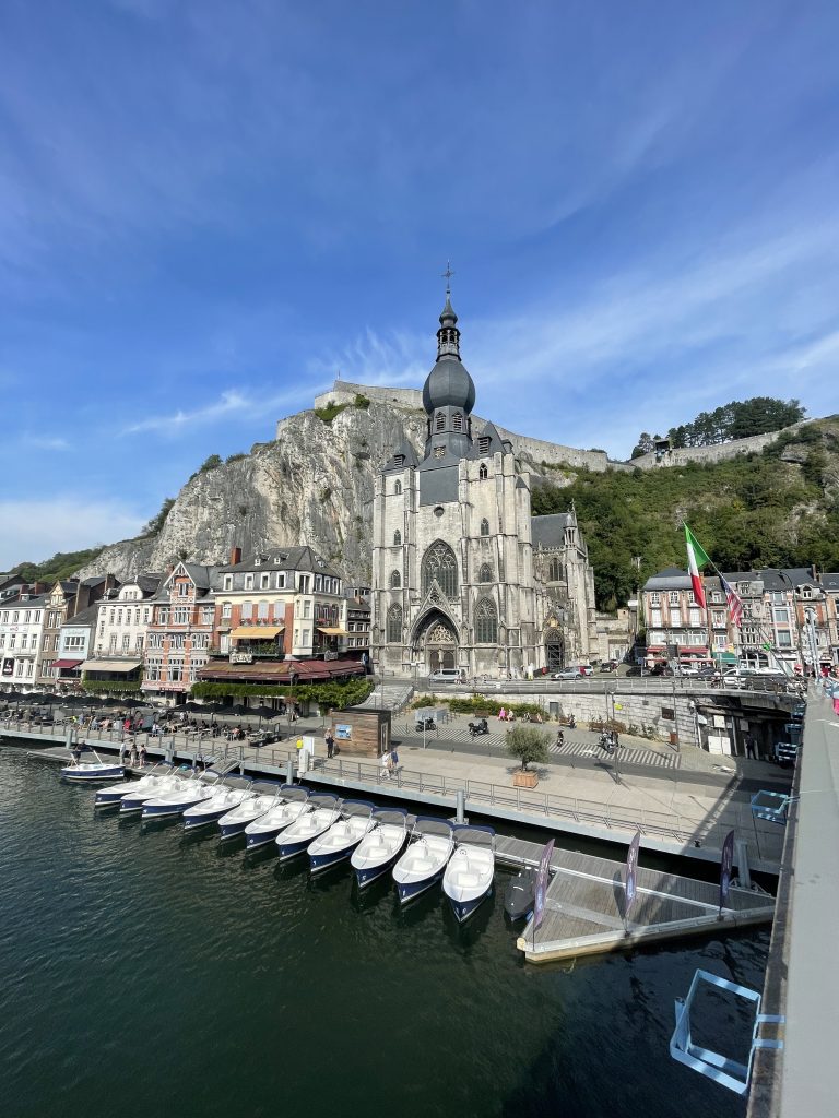 Radreisen Belgien - Dinant