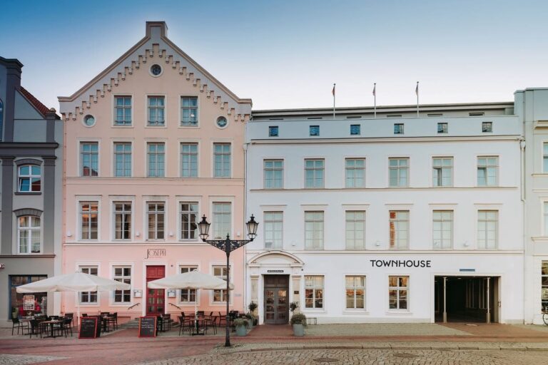 Hotels Ostsee Radreise 3 Townhouse Stadt Hamburg Wismar